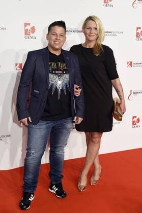 Kerstin Ott mit ihrer Partnerin Carolina bei der 9. Verleihung des Deutschen Musikautorenpreises 2017 im Hotel Ritz Carlton. Berlin, 30.03.2017 Foto:xF.xKernx xFuturexImage