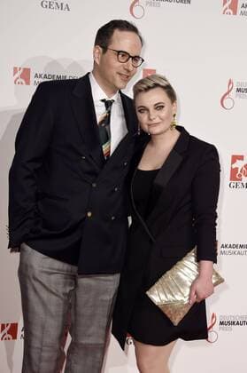 Kurt Krömer und Elzbieta Steinmetz (Elaiza) bei der 9. Verleihung des Deutschen Musikautorenpreises 2017 im Hotel Ritz Carlton. Berlin, 30.03.2017 Foto:xF.xKernx xFuturexImage
