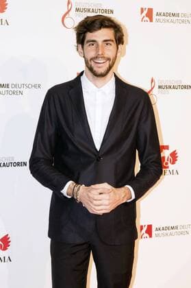 Alvaro Soler bei der 9. Verleihung des Deutschen Musikautorenpreises 2017 im Hotel Ritz Carlton. Berlin, 30.03.2017 Foto:xK.xWernerx xFuturexImage