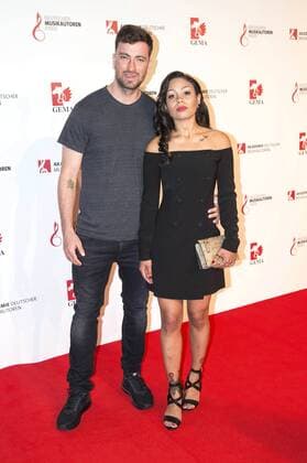 Marten Laciny Marteria mit Ehefrau Jadula Laciny bei der 9. Verleihung des Deutschen Musikautorenpreises 2017 im Hotel Ritz Carlton. Berlin, 30.03.2017 Foto:xK.xWernerx xFuturexImage