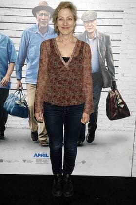 Edie Falco bei der Weltpremiere des Kinofilms Going in Style Abgang mit Stil im SVA Theatre. New York, 30.03.2017 Foto:xD.xVanxTinex xFuturexImage