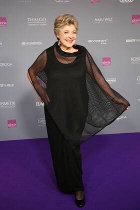 Marie-Luise Marjan bei der Verleihung vom Gloria - Deutscher Kosmetikpreis am 31.03.2017 in Düsseldorf Gloria - Deutscher Kosmetikpreis 2017 in Duesseldorf 