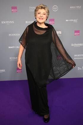 Marie-Luise Marjan bei der Verleihung vom Gloria - Deutscher Kosmetikpreis am 31.03.2017 in Düsseldorf Gloria - Deutscher Kosmetikpreis 2017 in Duesseldorf 