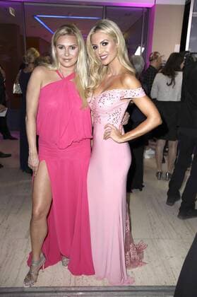 Magdalena Brzeska und Rosanna Davison bei der 4. Verleihung des Deutschen Kosmetikpreises Gloria 2017 im Hilton Düsseldorf. Düsseldorf, 31.03.2017 Foto:xS.xGabschx xFuturexImage