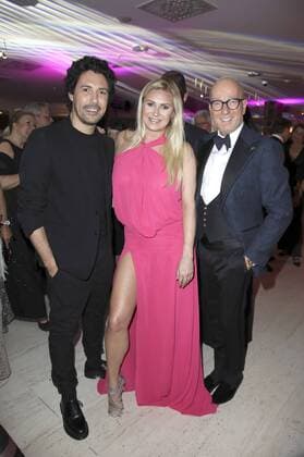 Boris Entrup, Magdalena Brzeska und Thomas Rath bei der 4. Verleihung des Deutschen Kosmetikpreises Gloria 2017 im Hilton Düsseldorf. Düsseldorf, 31.03.2017 Foto:xS.xGabschx xFuturexImage