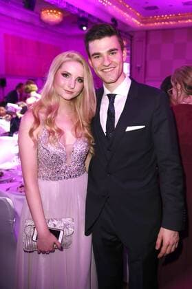 Anna Hiltrop und Patrick Mölleken bei der 4. Verleihung des Deutschen Kosmetikpreises Gloria 2017 im Hilton Düsseldorf. Düsseldorf, 31.03.2017 Foto:xS.xGabschx xFuturexImage