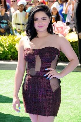 April 1, 2017 - Culver City, CA, United States - 01 April 2017 - Culver City, California - Ariel Winter. World of Premiere Smurfs: The Lost Village held at ArcLight Culver City in Los Angeles. Photo Credit: AdMedia Culver City United States - ZUMAa123 20170401_zaa_a123_049 Copyright: xBirdiexThompsonx