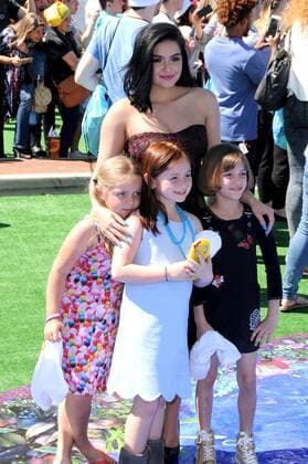 April 1, 2017 - Culver City, CA, United States - 01 April 2017 - Culver City, California - Ariel Winter. World of Premiere Smurfs: The Lost Village held at ArcLight Culver City in Los Angeles. Photo Credit: AdMedia Culver City United States - ZUMAa123 20170401_zaa_a123_088 Copyright: xBirdiexThompsonx
