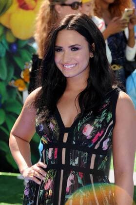 April 1, 2017 - Culver City, CA, United States - 01 April 2017 - Culver City, California - Demi Lovato. World of Premiere Smurfs: The Lost Village held at ArcLight Culver City in Los Angeles. Photo Credit: AdMedia Culver City United States - ZUMAa123 20170401_zaa_a123_108 Copyright: xBirdiexThompsonx