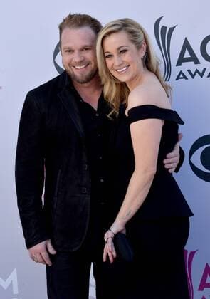 Singer Kellie Pickler (R) and Kyle Jacobs attend the 52nd annual Academy of Country Music Awards held at T-Mobile Arena in Las Vegas, Nevada on April 2, 2017. The show will be telecast live on CBS.  LVP20170402050 JIMxRUYMEN