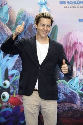 Tim Oliver Schultz bei der Premiere des Kinofilms Die Schlümpfe - Das verlorene Dorf im Cinestar Sony Center. Berlin, 02.04.2017 Foto:xS.xGabschx xFuturexImage