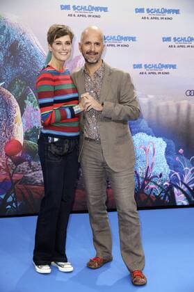 Christoph Maria Herbst mit Ehefrau Gisi bei der Premiere des Kinofilms Die Schlümpfe - Das verlorene Dorf im Cinestar Sony Center. Berlin, 02.04.2017 Foto:xS.xGabschx xFuturexImage