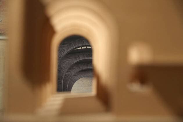 Architektur von Rafael Moneo Scale model of the Roman Art s National Museum during the exhibition Rafael Moneo, Theory through practice. Archive materials (1961-2016) at Thyssen Museum in Madrid, Spain on 03 April 2017. The exhibition, which runs from 04 April to 11 June 2017, bring together a selection of drawings, architectural models and photographs of 46 celebrated buildings by this Spanish architect in works such as Logrono Town Hall, the extension to Atocha station in Madrid, the Kursaal in San Sebastian, the Museum of Modern Art and Architecture in Stockholm, os the cathedral of Our Lady of the Angels in Los Angeles. EXHIBITION RAFAEL MONEO, THEORY THROUGH PRACTICE. ARCHIVE MATERIALS (1961-2016) !ACHTUNG: NUR REDAKTIONELLE NUTZUNG!  Copyright: xJ.J.xGuillenx 20170403-636268327994793435