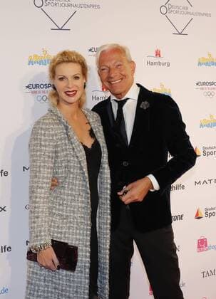 Deuetscher Sportjournalistenpreis in Hamburg Grit Weiss, Jo Groebel beim Sportjournalistenpreis im Grand Elyse Hotel Hamburg.