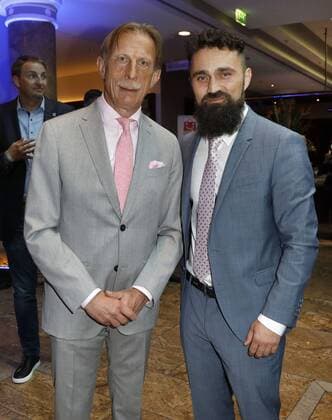 Deuetscher Sportjournalistenpreis in Hamburg Christopf Daum, Uensel Arik bei Sportjournalistenpreis im Grand Elysee Hotel Hamburg.