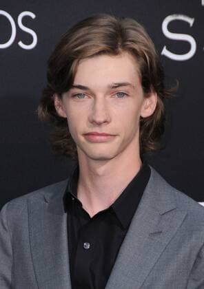 April 3, 2017 - Hollywood, CA, United States - 03 April 2017 - Hollywood, California - Jacob Lofland. Premiere screening of AMC s The Son held at ArcLight Hollywood in Hollywood. Photo Credit: AdMedia Hollywood United States - ZUMAa123 20170403_zaa_a123_038 Copyright: xBirdiexThompsonx