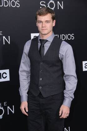 April 3, 2017 - Hollywood, CA, United States - 03 April 2017 - Hollywood, California - Shane Graham. Premiere screening of AMC s The Son held at ArcLight Hollywood in Hollywood. Photo Credit: AdMedia Hollywood United States - ZUMAa123 20170403_zaa_a123_086 Copyright: xBirdiexThompsonx
