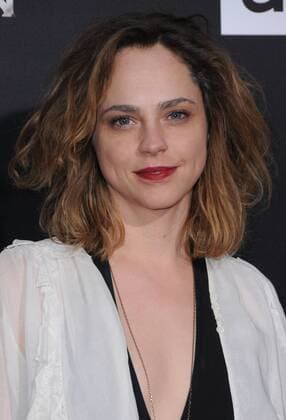 April 3, 2017 - Hollywood, CA, United States - 03 April 2017 - Hollywood, California - Fiona Dourif. Premiere screening of AMC s The Son held at ArcLight Hollywood in Hollywood. Photo Credit: AdMedia Hollywood United States - ZUMAa123 20170403_zaa_a123_096 Copyright: xBirdiexThompsonx