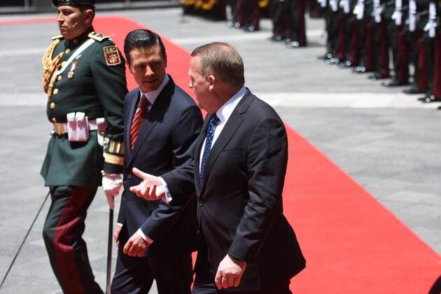 Nieto empfängt Rasmussen in Mexiko Stadt April 3, 2017 - Mexico City, Mexico Mex - Prime Minister of Denmark Lars LoÂ¸kke Rasmussen and President of Mexico Enrique Pena Nieto are seen walking on red carpet during welcoming ceremony at National Palace on April 03, 2017 in Mexico City, Mexico Mexico City Mexico Mex  - ZUMAn230 20170403_zaa_n230_135 Copyright: xCarlosxTischlerx