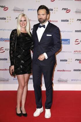 Sarah Knappik und Ingo Nommsen bei der 12. Verleihung des PRG Live Entertainment Award in der Festhalle Frankfurt. Frankfurt am Main, 03.04.2017 Foto:xS.xGabschx xFuturexImage