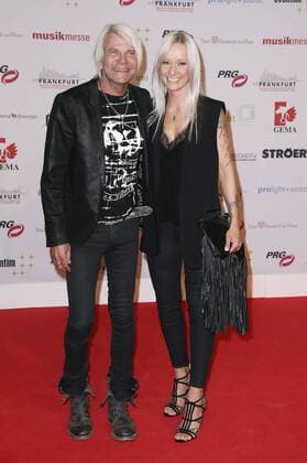 Matthias Reim mit Freundin Christin Stark bei der 12. Verleihung des PRG Live Entertainment Award in der Festhalle Frankfurt. Frankfurt am Main, 03.04.2017 Foto:xS.xGabschx xFuturexImage