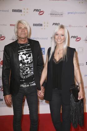 Matthias Reim mit Freundin Christin Stark bei der 12. Verleihung des PRG Live Entertainment Award in der Festhalle Frankfurt. Frankfurt am Main, 03.04.2017 Foto:xS.xGabschx xFuturexImage