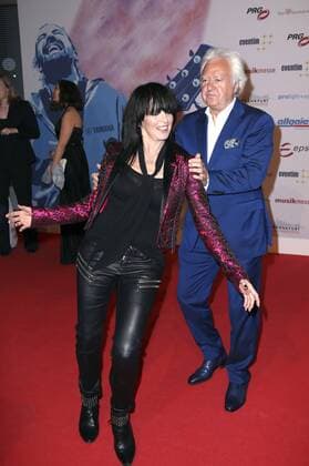 Ossy Hoppe und Nena bei der 12. Verleihung des PRG Live Entertainment Award in der Festhalle Frankfurt. Frankfurt am Main, 03.04.2017 Foto:xS.xGabschx xFuturexImage