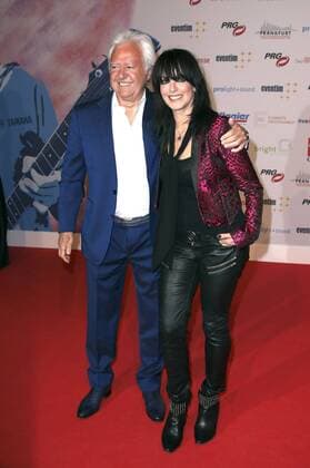 Ossy Hoppe und Nena bei der 12. Verleihung des PRG Live Entertainment Award in der Festhalle Frankfurt. Frankfurt am Main, 03.04.2017 Foto:xS.xGabschx xFuturexImage