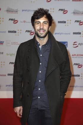 Max Giesinger bei der 12. Verleihung des PRG Live Entertainment Award in der Festhalle Frankfurt. Frankfurt am Main, 03.04.2017 Foto:xS.xGabschx xFuturexImage
