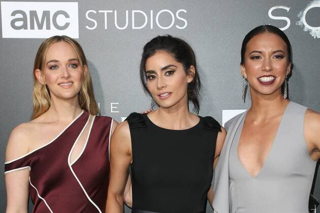 Jess Weixler, Paola Nunez und Elizabeth Frances bei der The Son (AMC) Serien Premiere am 3.04.2017 in Los Angeles AMC s The Son TV Series Premiere in Los Angeles, 2017 