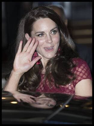 . 04 04 2017. London, United Kingdom. The Duchess of Cambridge leaving the opening night of the musical 42nd Street at the Theatre Royal Drury Lane, London, in aid of East Anglia s Children s Hospice.  xStephenxLockx xi-Imagesx IIM-14819-0030