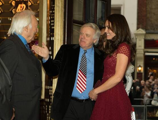 . 04 04 2017. London, United Kingdom. The Duchess of Cambridge with Lord Michael Grade and Michael Linnit (left) as she arrives for the opening night of the musical 42nd Street at the Theatre Royal Drury Lane, London, in aid of East Anglia s Children s Hospice.  xROTAx xi-Imagesx IIM-14819-0056