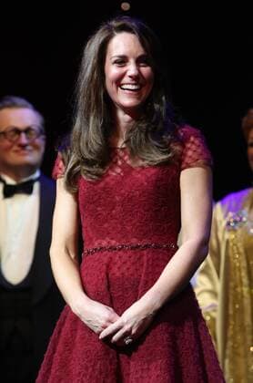 . 04 04 2017. London, United Kingdom. The Duchess of Cambridge on stage following the curtain call during the opening night of the musical 42nd Street at the Theatre Royal Drury Lane, London, in aid of East Anglia s Children s Hospice.  xROTAx xi-Imagesx IIM-14819-0035