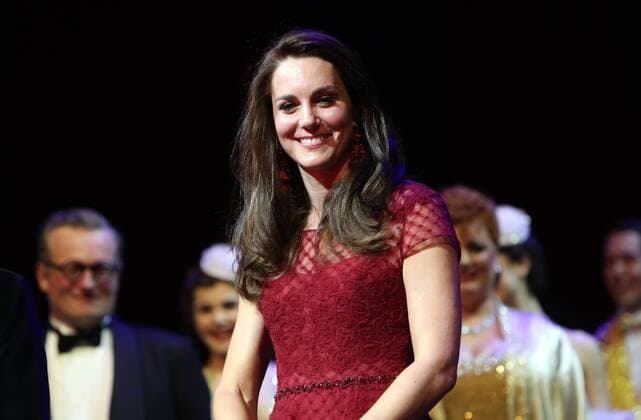 . 04 04 2017. London, United Kingdom. The Duchess of Cambridge on stage following the curtain call during the opening night of the musical 42nd Street at the Theatre Royal Drury Lane, London, in aid of East Anglia s Children s Hospice.  xROTAx xi-Imagesx IIM-14819-0039