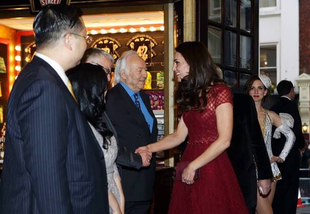 . 04 04 2017. London, United Kingdom. The Duchess of Cambridge arriving for the opening night of the musical 42nd Street at the Theatre Royal Drury Lane, London, in aid of East Anglia s Children s Hospice.  xROTAx xi-Imagesx IIM-14819-0049