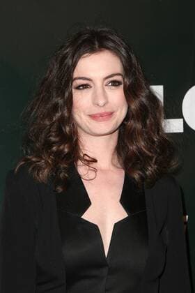 Anne Hathaway bei der Colossal Film Premiere am 4.04.2017 in Los Angeles Colossal Filmpremiere in Los Angeles, 2017 