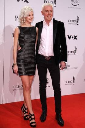 Bilder des Tages H.P.Baxxter und Lysann Geller bei der Verleihung vom Echo am 06.04.2017 in Berlin Echo Verleihung 2017 in Berlin 
