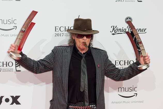 Berlin, Germany 06.04.2017, Echo 2017 Deutscher Musikpreis, Udo Lindenberg mit dem Echos, Echo ( DeFodi001