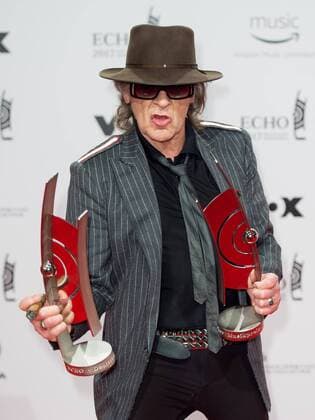 Berlin, Germany 06.04.2017, Echo 2017 Deutscher Musikpreis, Udo Lindenberg mit dem Echos, Echo ( DeFodi001