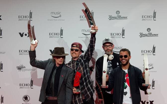Berlin, Germany 06.04.2017, Echo 2017 Deutscher Musikpreis, Udo Lindenberg und Beginner mit dem Echos, Echo ( DeFodi001