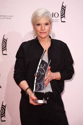 Preisträgerin Ina Müller bei der Verleihung vom Echo am 06.04.2017 in Berlin Echo Verleihung 2017 in Berlin- Preistraeger - Gewinner Photocall 