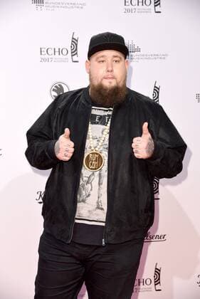 Rag n Bone Man, Rory Graham Roter Teppich zur Echo Verleihung 2017 in der Messe Berlin am 06.04.2017