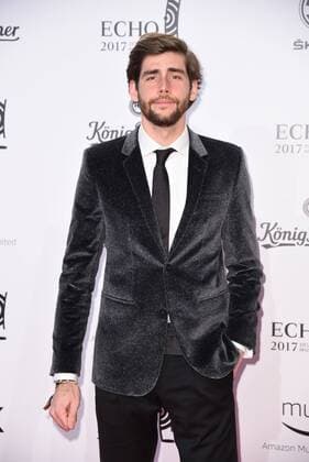 Alvaro Soler Roter Teppich zur Echo Verleihung 2017 in der Messe Berlin am 06.04.2017