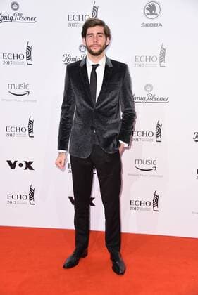 Alvaro Soler Roter Teppich zur Echo Verleihung 2017 in der Messe Berlin am 06.04.2017