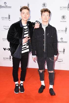 Die Lochis (Roman Lochmann, Heiko Lochmann) Roter Teppich zur Echo Verleihung 2017 in der Messe Berlin am 06.04.2017