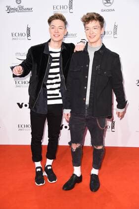 Die Lochis (Roman Lochmann, Heiko Lochmann) Roter Teppich zur Echo Verleihung 2017 in der Messe Berlin am 06.04.2017