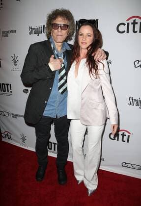 April 5, 2017 - Los Angeles, CA, United States - 05 April 2017 - Los Angeles, California - Mick Rock, Juliette Lewis. SHOT! The Psycho-Spiritual Mantra of Rock held at Pacific Theatres at The Grove. Photo Credit: AdMedia Los Angeles United States - ZUMAa123 20170405_zaa_a123_044 Copyright: xAdmediax