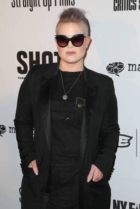 April 5, 2017 - Los Angeles, CA, United States - 05 April 2017 - Los Angeles, California - Kelly Osbourne. SHOT! The Psycho-Spiritual Mantra of Rock held at Pacific Theatres at The Grove. Photo Credit: AdMedia Los Angeles United States - ZUMAa123 20170405_zaa_a123_084 Copyright: xAdmediax