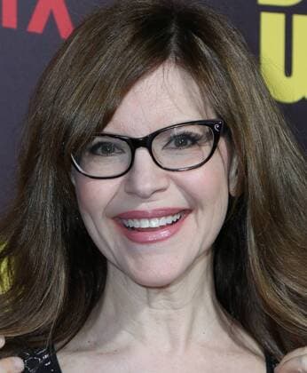 April 6, 2017 - 7 April, 2017- Hollywood, California - Lisa Loeb, the premiere of Netflix s Sandy Wexler . Photo Credit: PMA AdMedia - ZUMAa123 20170406_zaa_a123_213 Copyright: xPma Admediax