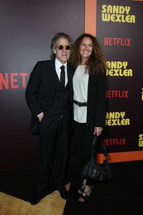 April 6, 2017 - 7 April, 2017- Hollywood, California - Richard Lewis, the premiere of Netflix s Sandy Wexler . Photo Credit: PMA AdMedia - ZUMAa123 20170406_zaa_a123_218 Copyright: xPma Admediax